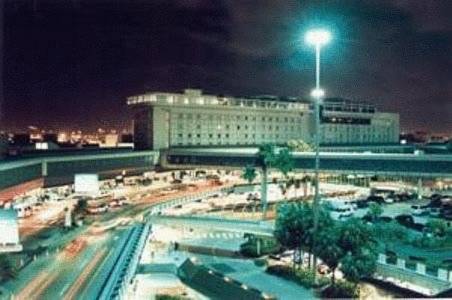 Photo of the Miami International Airport Hotel building